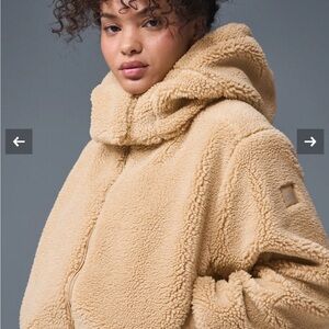 ALO Foxy Sherpa Jacket - Camel